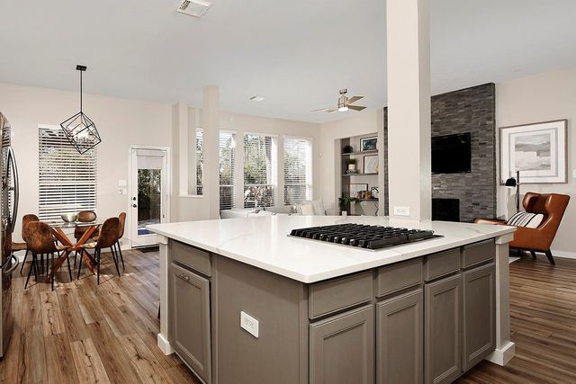 3 Pirouette, The Woodlands, TX 77382