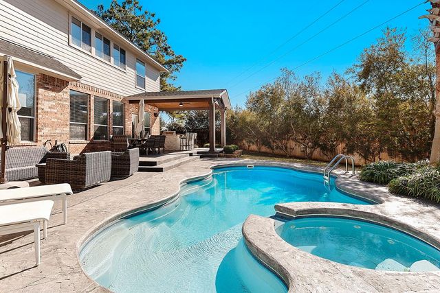 3 Pirouette, The Woodlands, TX 77382