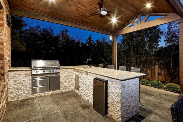 3 Pirouette, The Woodlands, TX 77382