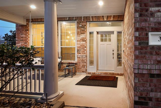 3 Pirouette, The Woodlands, TX 77382