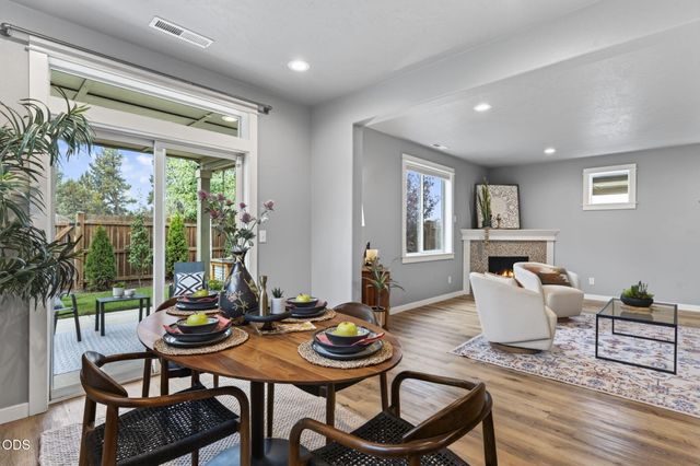 21241 SE Golden Market Lane, Bend, OR 97702