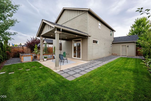 21241 SE Golden Market Lane, Bend, OR 97702
