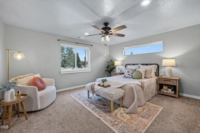 21241 SE Golden Market Lane, Bend, OR 97702