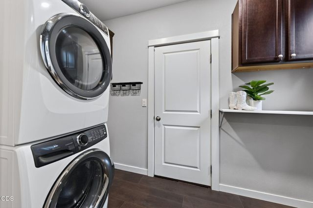 21241 SE Golden Market Lane, Bend, OR 97702