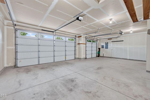 21241 SE Golden Market Lane, Bend, OR 97702
