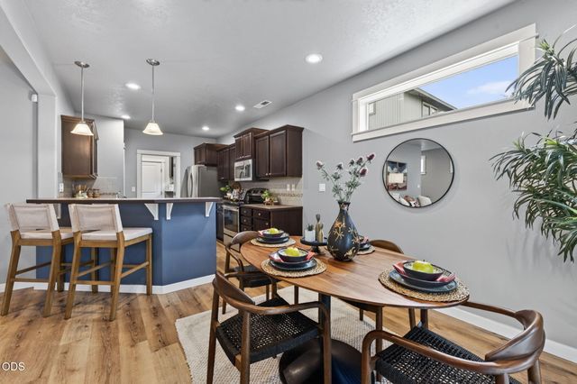 21241 SE Golden Market Lane, Bend, OR 97702