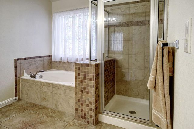 226 Maldonado TRL, Del Valle, TX 78617