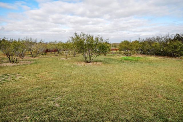226 Maldonado TRL, Del Valle, TX 78617