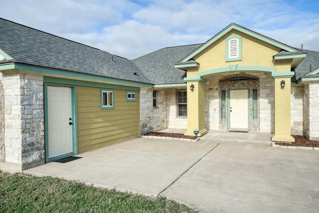 226 Maldonado TRL, Del Valle, TX 78617