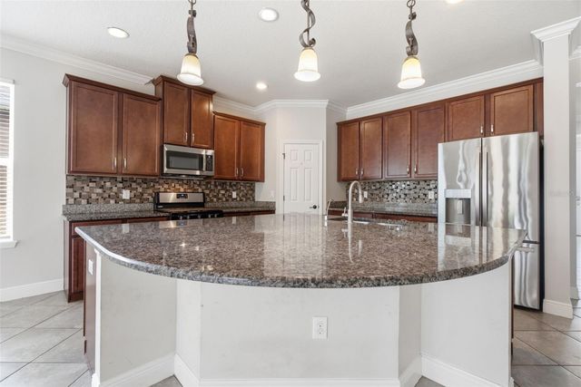 5821 JASPER GLEN DRIVE, Lithia, FL 33547