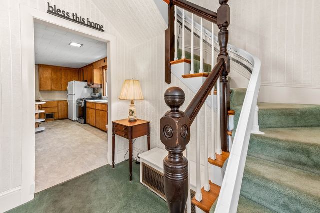 17 Tudor Terrace, Newton, MA 02466