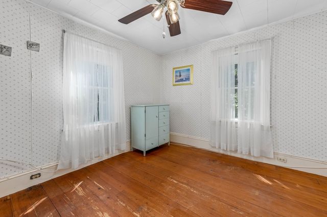 17 Tudor Terrace, Newton, MA 02466