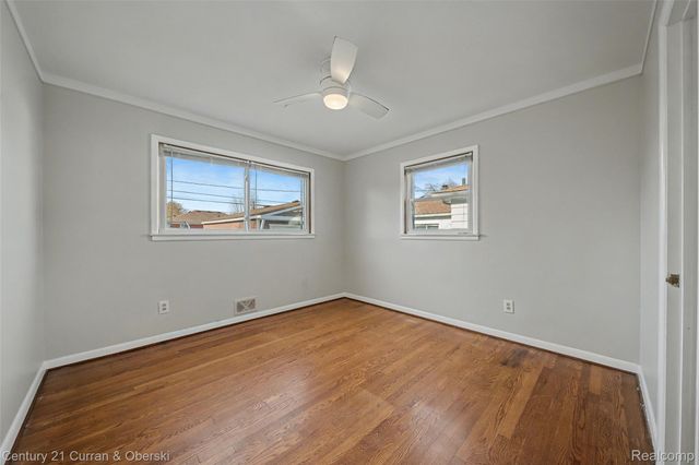 28425 Alger Boulevard, Madison Heights, MI 48071