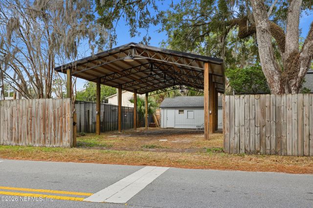 2954 IROQUOIS Avenue, Jacksonville, FL 32210