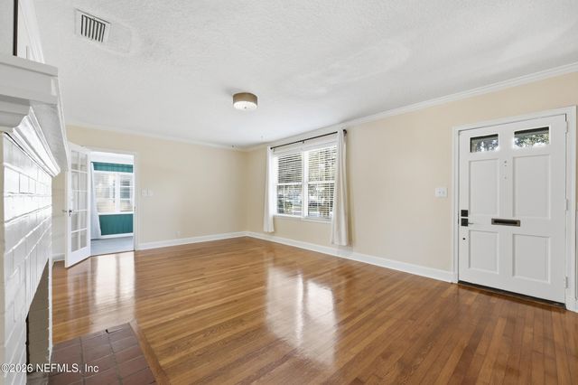 2954 IROQUOIS Avenue, Jacksonville, FL 32210