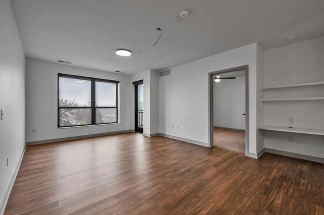 640 Wisconsin Avenue N 309, Golden Valley, MN 55427