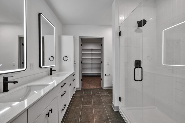 640 Wisconsin Avenue N 309, Golden Valley, MN 55427