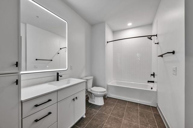 640 Wisconsin Avenue N 309, Golden Valley, MN 55427