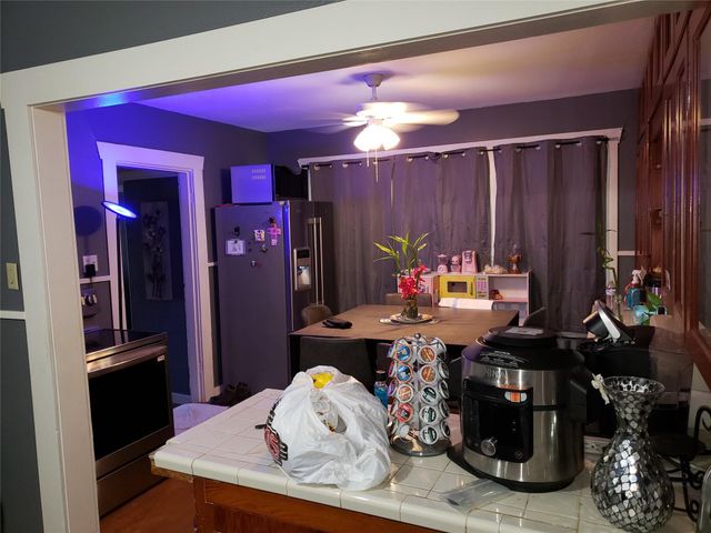 712 E Lobit Street, Baytown, TX 77520