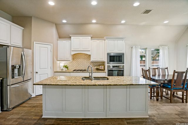 142 CIMARRON CRK, Boerne, TX 78006