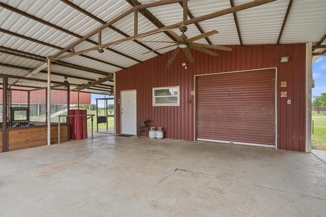 905 Crawford Road, Sadler, TX 76264