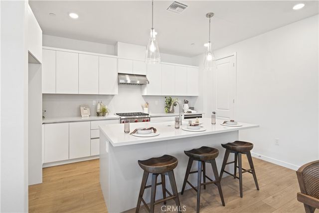 2352 Channel Drive 101, Ventura, CA 93003