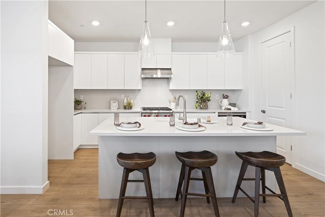 2352 Channel Drive 101, Ventura, CA 93003