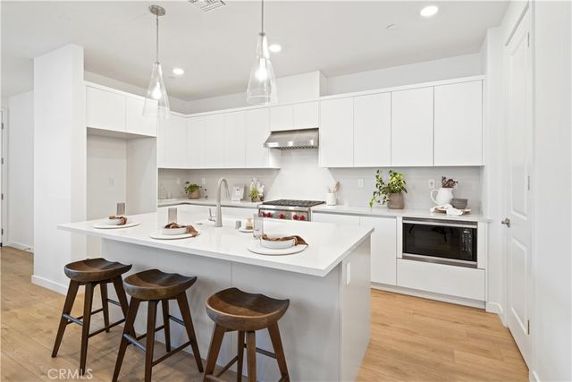 2352 Channel Drive 101, Ventura, CA 93003