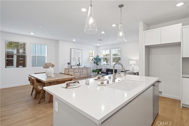2352 Channel Drive 101, Ventura, CA 93003