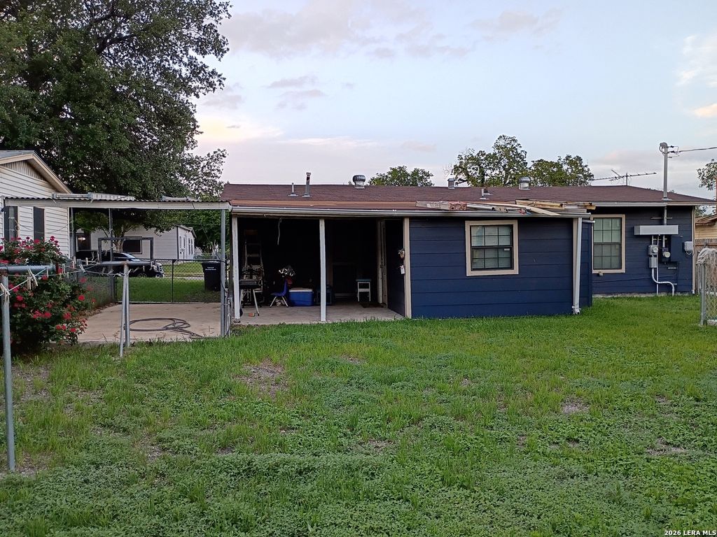 350 PILGRIM DR, San Antonio, TX 78213
