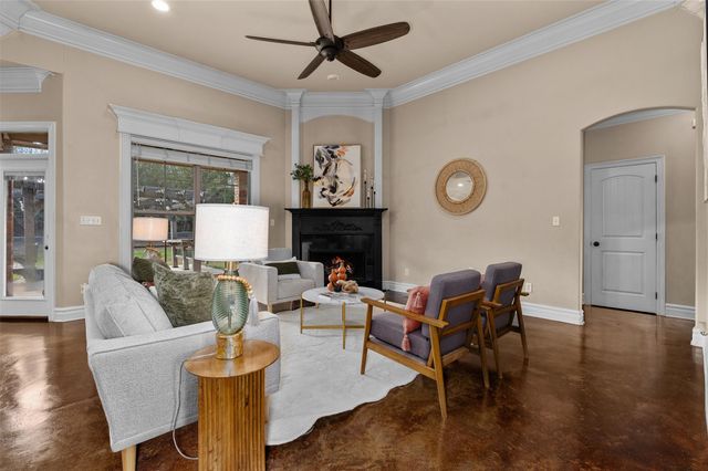 363 Leigh Lane, Stonewall, LA 71078