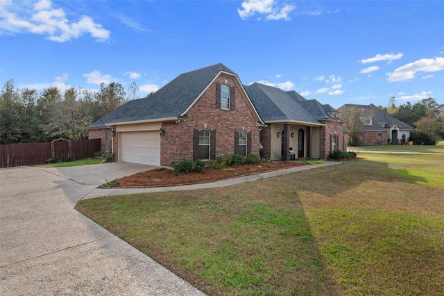 363 Leigh Lane, Stonewall, LA 71078