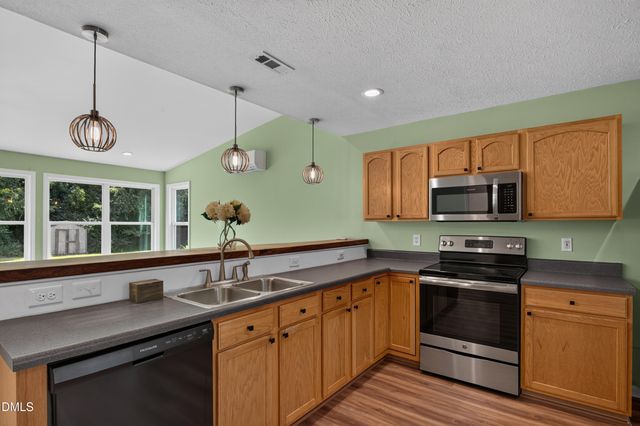 38 Silverstone Drive, Pittsboro, NC 27312