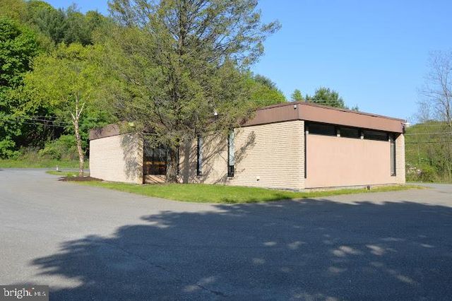 693 PORT CARBON ST CLAIR HIGHWAY, Pottsville, PA 17901