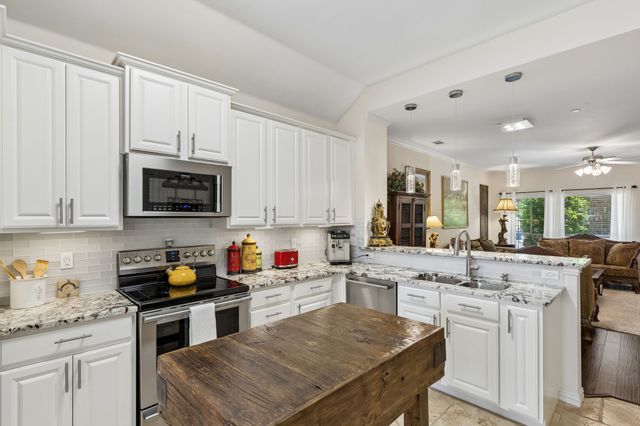 3075 Willow Grove Boulevard 402, Mckinney, TX 75070