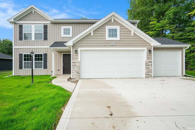 902 Breezewood Drive, Lakeville, IN 46536