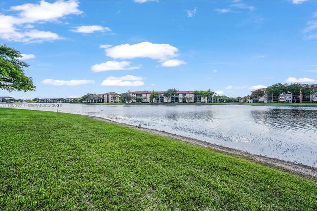 850 SW 138th Ave 111D, Pembroke Pines, FL 33027
