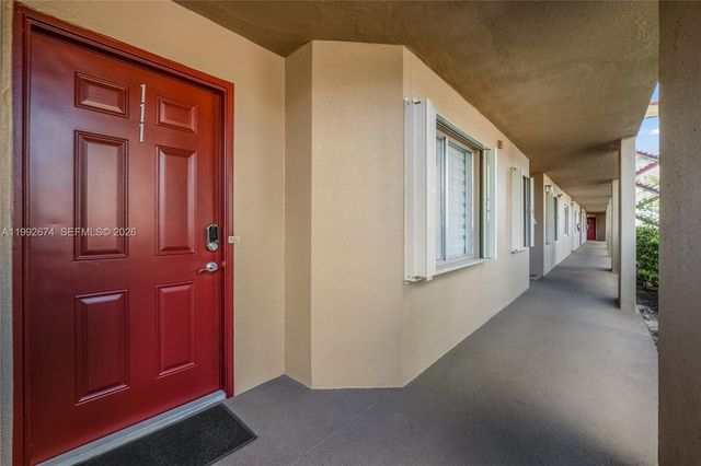 850 SW 138th Ave 111D, Pembroke Pines, FL 33027