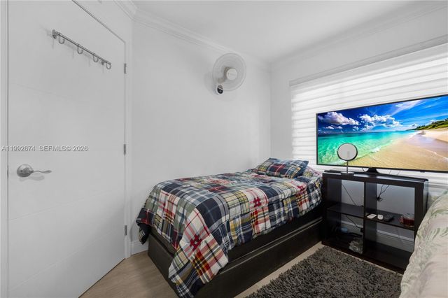 850 SW 138th Ave 111D, Pembroke Pines, FL 33027