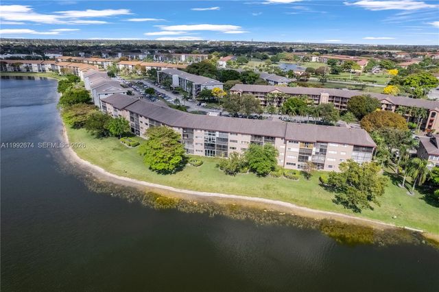 850 SW 138th Ave 111D, Pembroke Pines, FL 33027