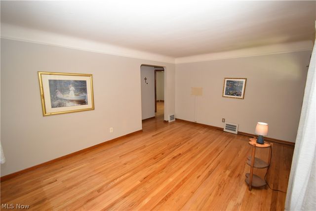 13129 Astor Avenue, Cleveland, OH 44135