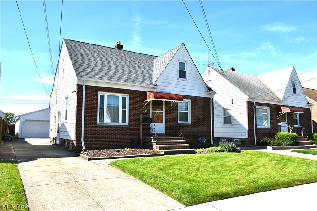 13129 Astor Avenue, Cleveland, OH 44135