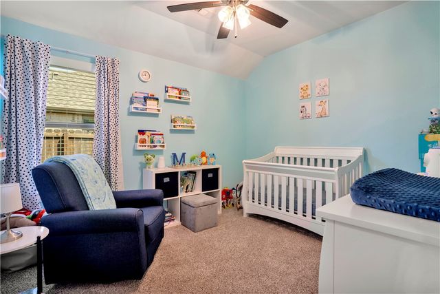 902 Sugar Pine Avenue, Tontitown, AR 72762