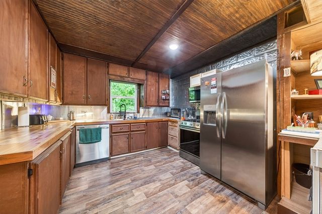 1976 Crossville Hwy, Sparta, TN 38583