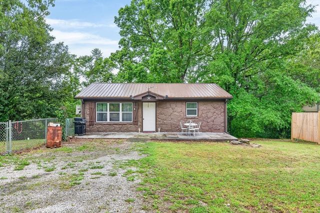 1976 Crossville Hwy, Sparta, TN 38583