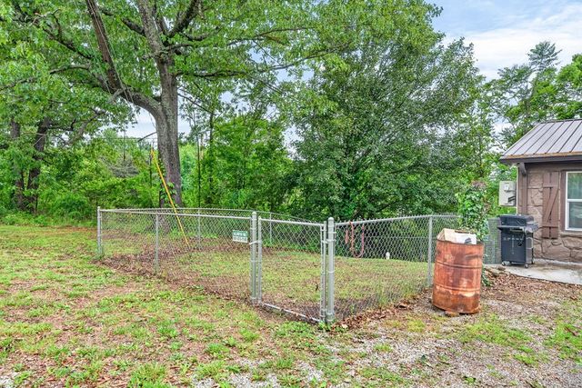 1976 Crossville Hwy, Sparta, TN 38583