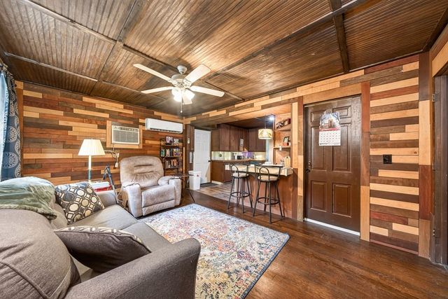 1976 Crossville Hwy, Sparta, TN 38583