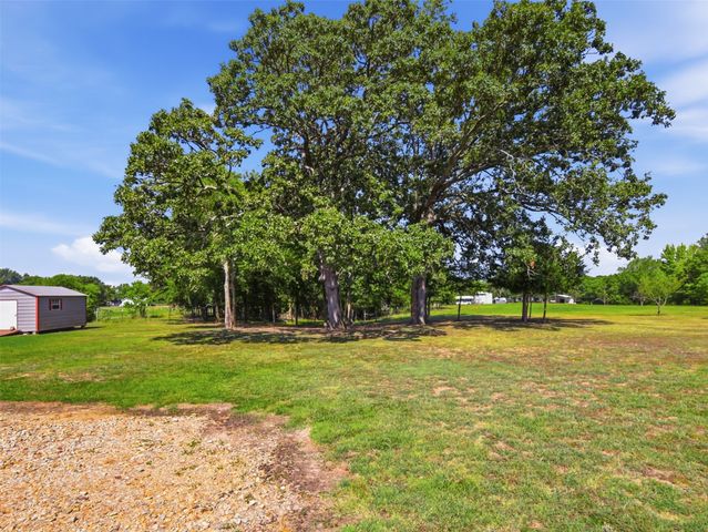 381 County Road 1739, Yantis, TX 75497