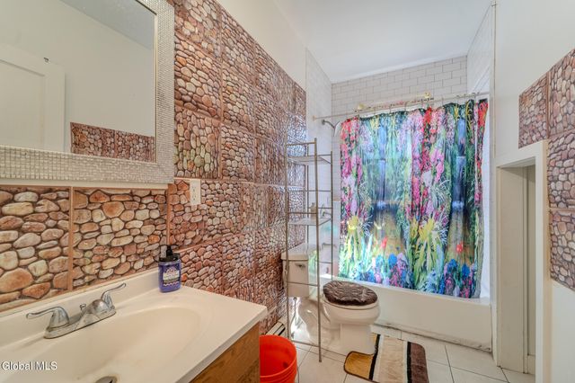 125 N Main Avenue, Albany, NY 12206