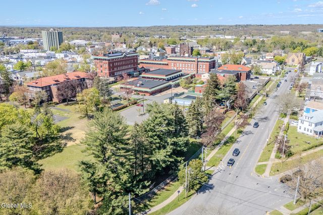 125 N Main Avenue, Albany, NY 12206